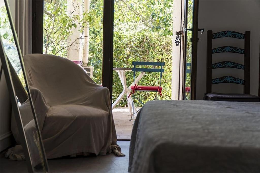Charmant Rez De Villa Climatise Renove, 90M2 Avec Parking 카시스 외부 사진