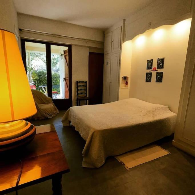 Charmant Rez De Villa Climatise Renove, 90M2 Avec Parking 카시스 외부 사진